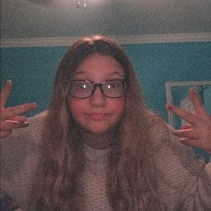 Meet your Posher, Haley